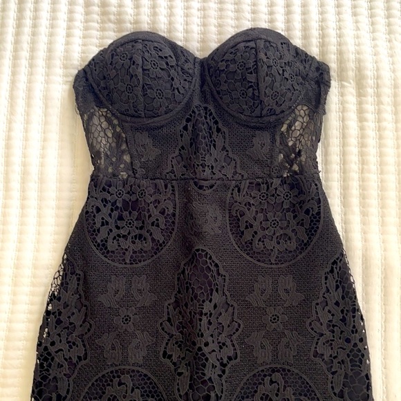 BEBE STRAPLESS BLACK MINI DRESS - Picture 2 of 6